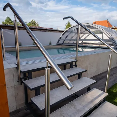 Luxvil Balaton Private Pool Feriehus *